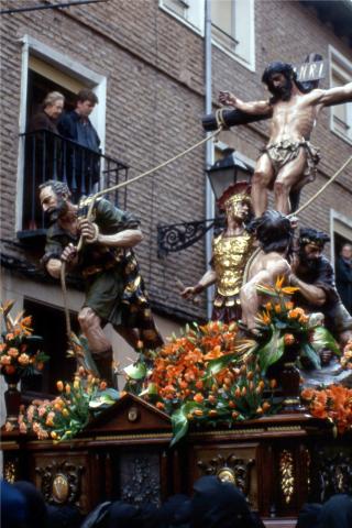 image Paso de la Exaltación en Semana Santa, León