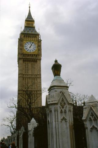 image Torre del Reloj del Parlamento en Londres, Reino Unido