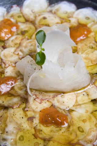 image Detalle de un plato de carpaccio de pulpo