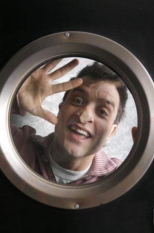 image El actor Daniel Guzmán gesticulando