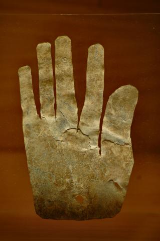 image Mano de plomo, Huesca