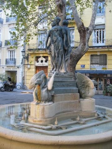 image Fuente de las Tres Gracias, Valencia