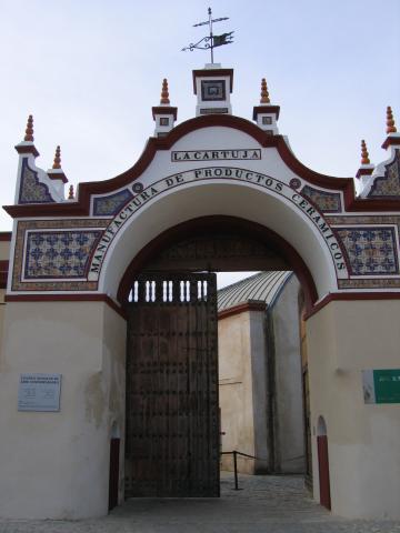 image Puerta de acceso a la Cartuja de Nuestra Señora de las Cuevas decorada con azulejos, Sevilla