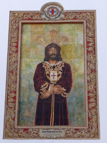 image Azulejos decorados con la imagen de Nuestro Padre Jesús Cautivo, Écija, Sevilla