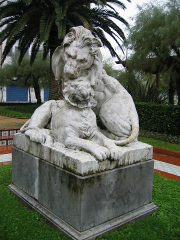 image Escultura en un parque, Donostia-San Sebastián, Guipúzcoa