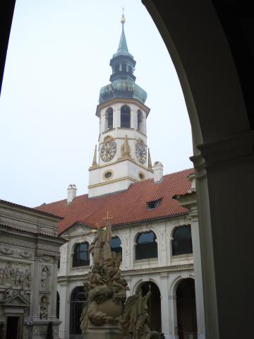 image Torre de la Iglesia de Loreto, Praga, República Checa