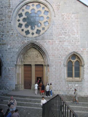 image Fachada de la Real Colegiata de Roncesvalles, Roncesvalles, Navarra