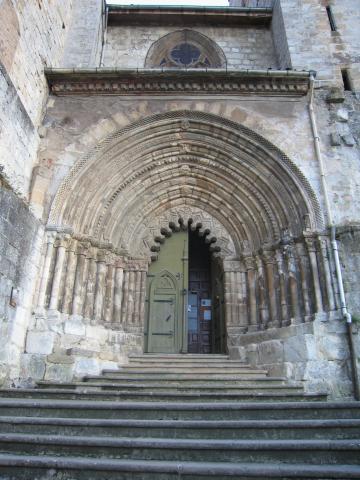 image Portada de la Iglesia de San Pedro de la Rúa, Estella, Navarra