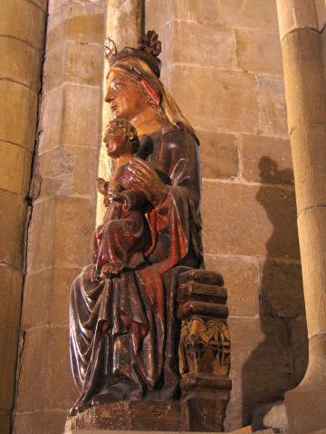 image Imagen de la Virgen con el Niño en la Catedral de Santo Domingo de la Calzada, La Rioja