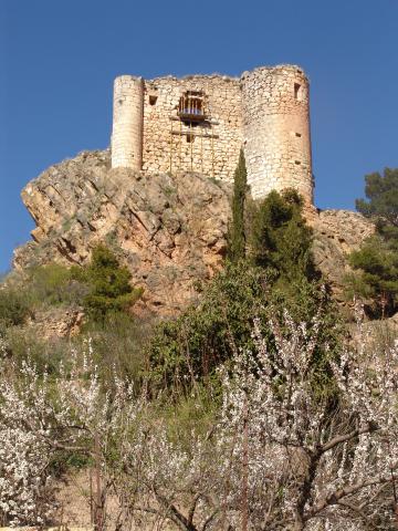 image Torreón del castillo de Huelma, Jaén 