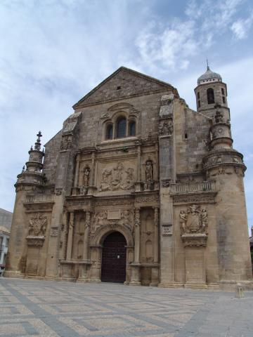 image Fachada de la Iglesia de El Salvador en Úbeda, Jaén 