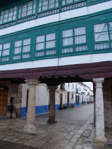 image Calle de Almagro desde los soportales de la Plaza Mayor, Ciudad Real 