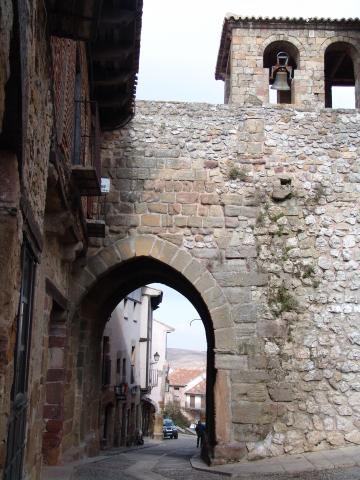 image Arco de Arrebatacapas en Atienza, Guadalajara 