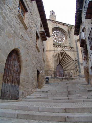 image Fachada de la Iglesia de Santa María la Mayor, Valderrobres, Teruel 