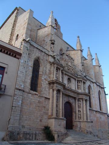 image Fachada de la Iglesia de Santa María en Montblanc, Tarragona 