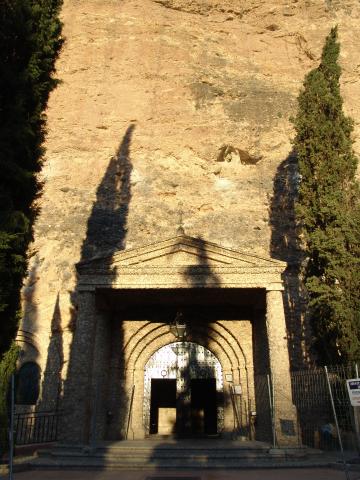 image Pórtico del Santuario de la Virgen de la Esperanza, Calasparra, Murcia 