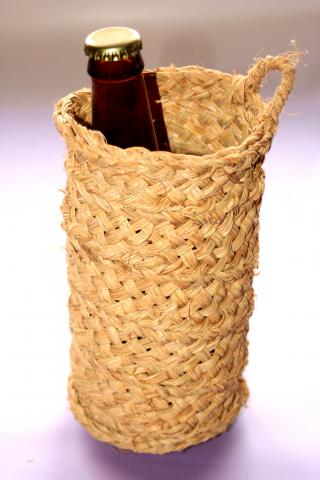 image Botellero de esparto 