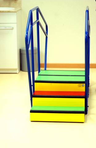 image Escaleras para tratamiento infantil 