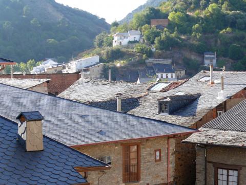 image Vista desde la Hospedería Convento de San Nicolás el Real, Villafranca del Bierzo, León