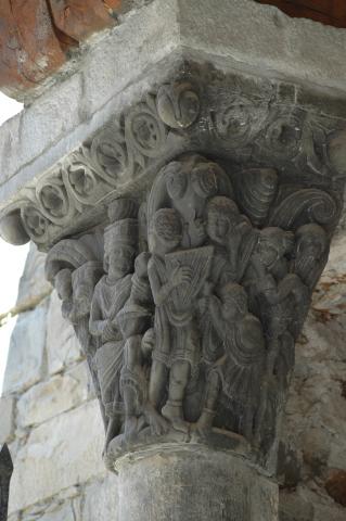 image Capitel con motivos musicales, Huesca