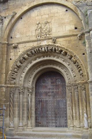 image Portada sur de Santa María, Uncastillo, Zaragoza