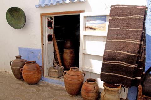 image Tienda de cerámica, Asilah, Marruecos