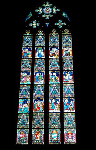 image Vidriera de la Catedral de San Matías, Budapest, Hungría