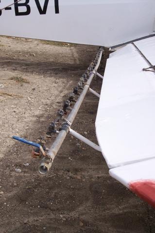 image Detalle de una avioneta fumigadora