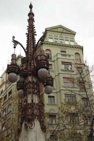 image Farola de la Avenida Gaudí, Barcelona