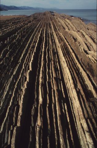 image Detalle de los acantilados en la playa de Itzurun, Zumaia, Guipúzcoa