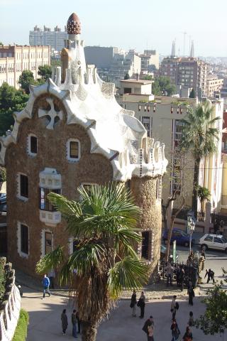 image Pabellón de la entrada del Parque Güell, Barcelona