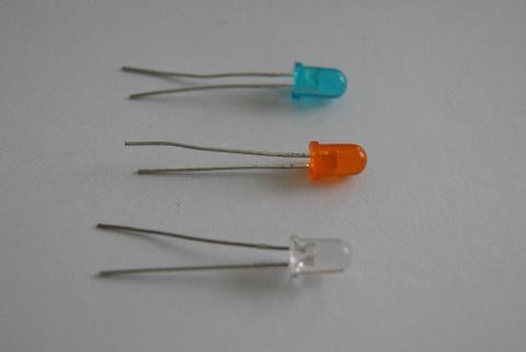 image LEDs (Ligth-Emitting Diodes = Diodos emisores de luz)