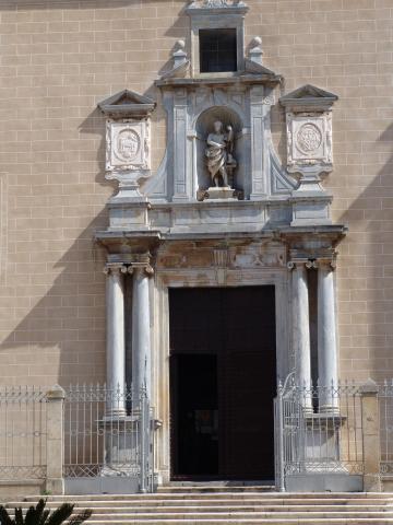 image Puerta de San Juan, Catedral de Badajoz