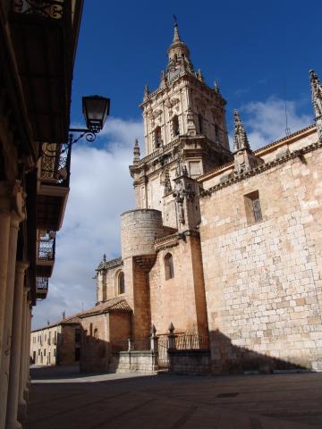image Campanario de la Catedral de Burgo de Osma, Soria