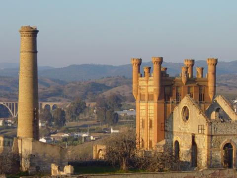 image Central Eléctrica o Castillete, Villanueva del Río y Minas, Sevilla