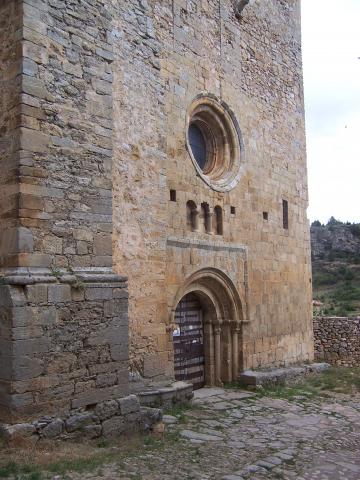 image Fachada de la Iglesia Nuestra Señora del Castillo, Calatañazor, Soria