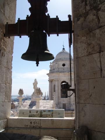 image Vista desde el campanario, Catedral de Cádiz