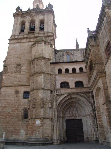image Fachada principal, Catedral de Coria, Cáceres