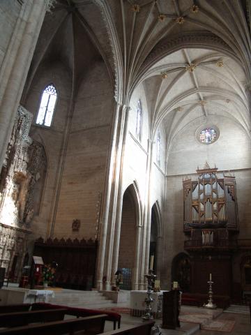 image Pilares y bóvedas, Catedral de Huesca