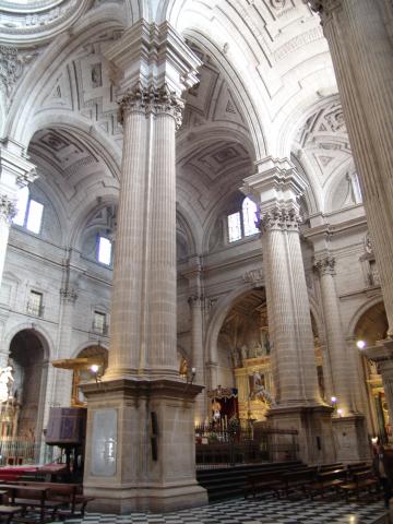 image Pilares de la Catedral de Jaén