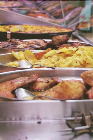 image Conejo, patatas y paella