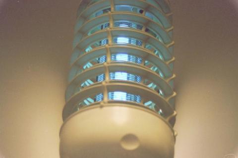 image Luz anti-mosquitos