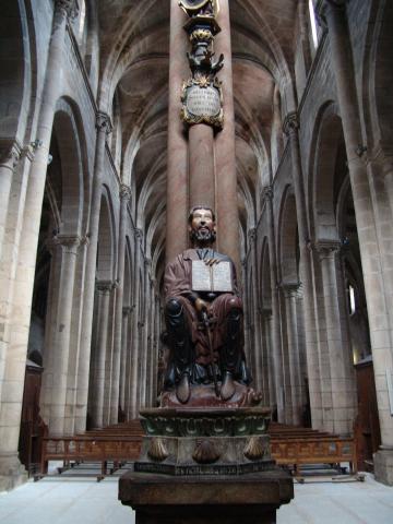 image Parteluz de la Catedral de Ourense