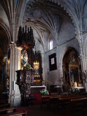image Interior de la Basílica de Santa María, Pontevedra