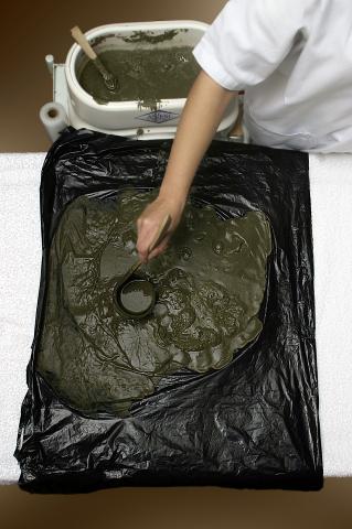 image Aplicación localizada de parafangos: vertido de parafango