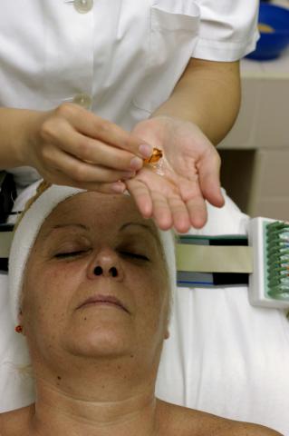 image Electrolifting: extracción del cosmético