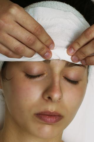 image Limpieza facial: retirada de tissue