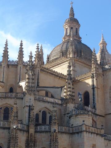 image Cúpula y pináculos de la Catedral de Segovia