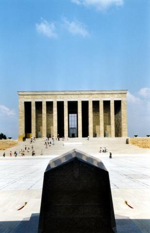 image Mausoleo de Ataturk, Ankara, Turquía