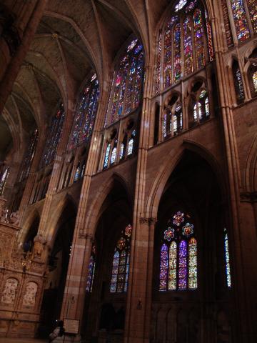 image Pilares y bóvedas de la Catedral de León